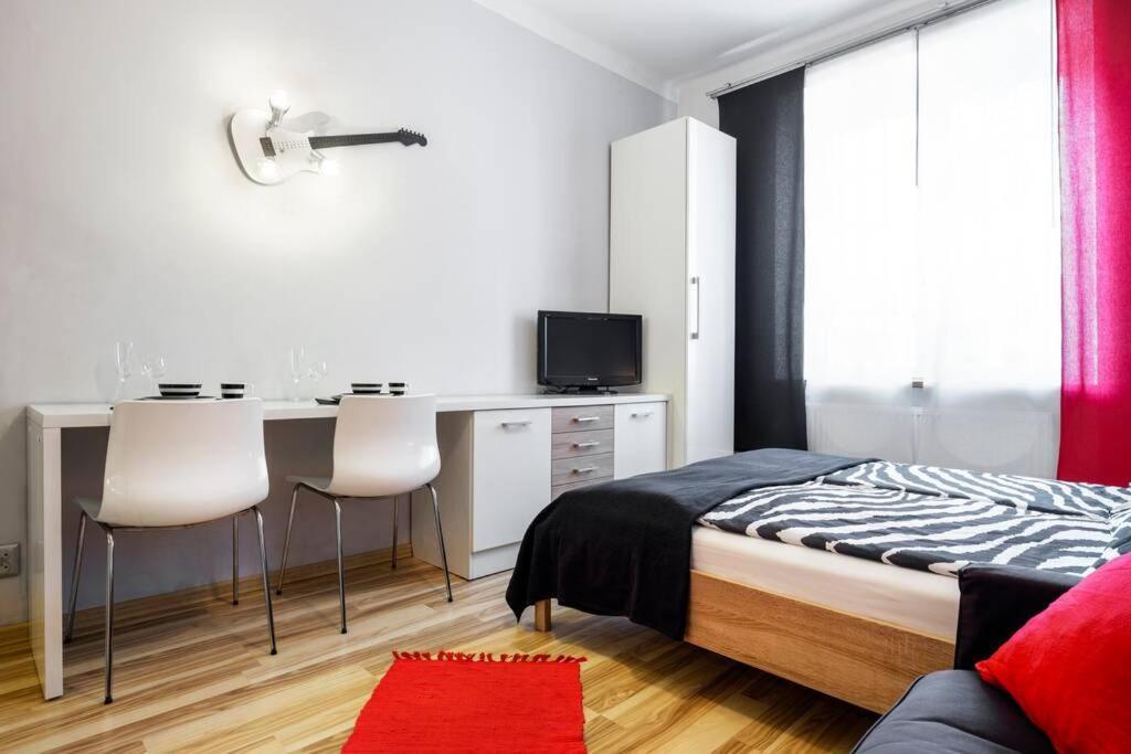 Studio Pomorska , Bezplatny Parking Apartment Krasków Exterior foto