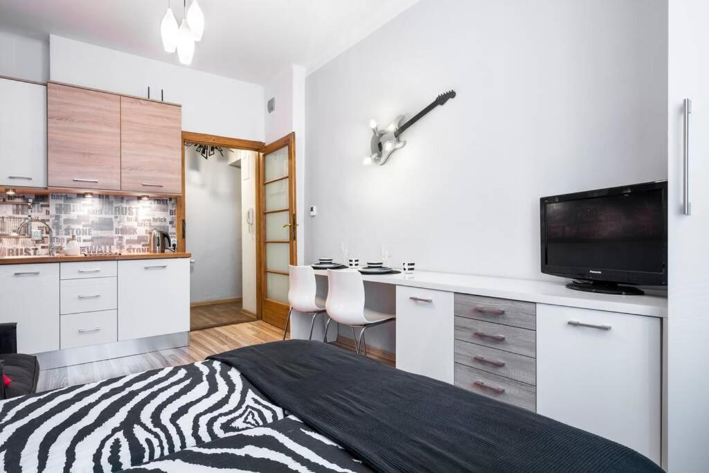 Studio Pomorska , Bezplatny Parking Apartment Krasków Exterior foto