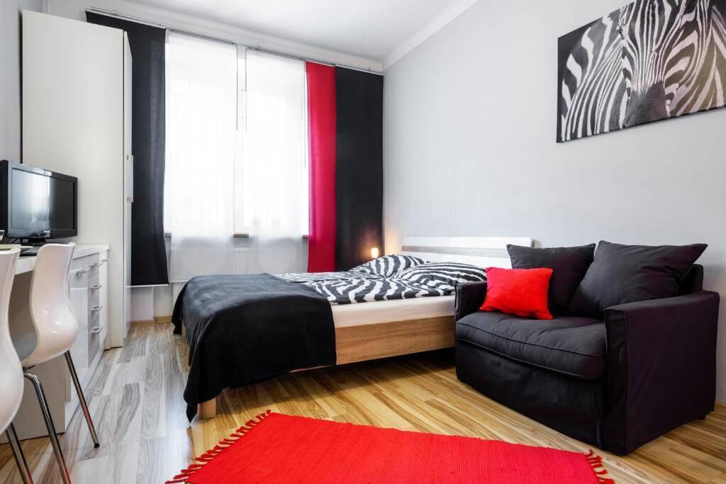 Studio Pomorska , Bezplatny Parking Apartment Krasków Exterior foto